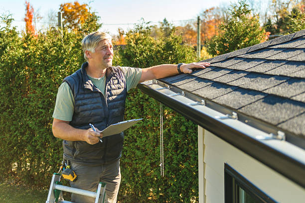 Professional Metal Roofing technician working in Dunsmuir, CA